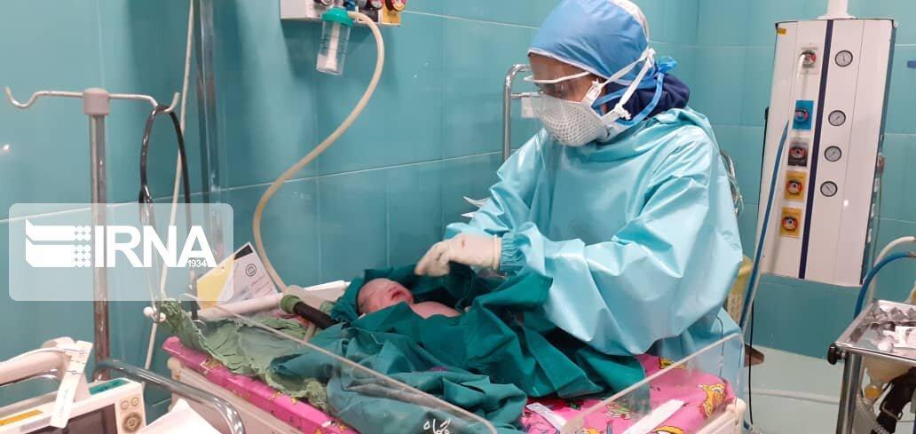 خبرنگاران تولد دومین نوزاد سالم از مادر کرونامثبت در پلدشت