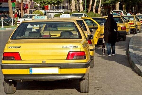 تخلف آشکار رانندگان تاکسی ، شهروندان معترض مسئولان بی تفاوت